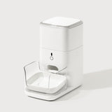 Simplify your pet's mealtime with the CATLINK Feeder Set. 